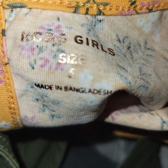 BCBG GIRLS GIRLS JUMPER SET. ^ - Picture 6 of 6